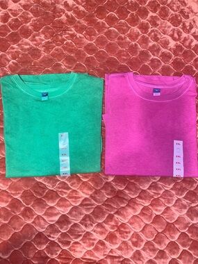 Old Navy vintage crewneck T-Shirts  Green and Pink (bundle)